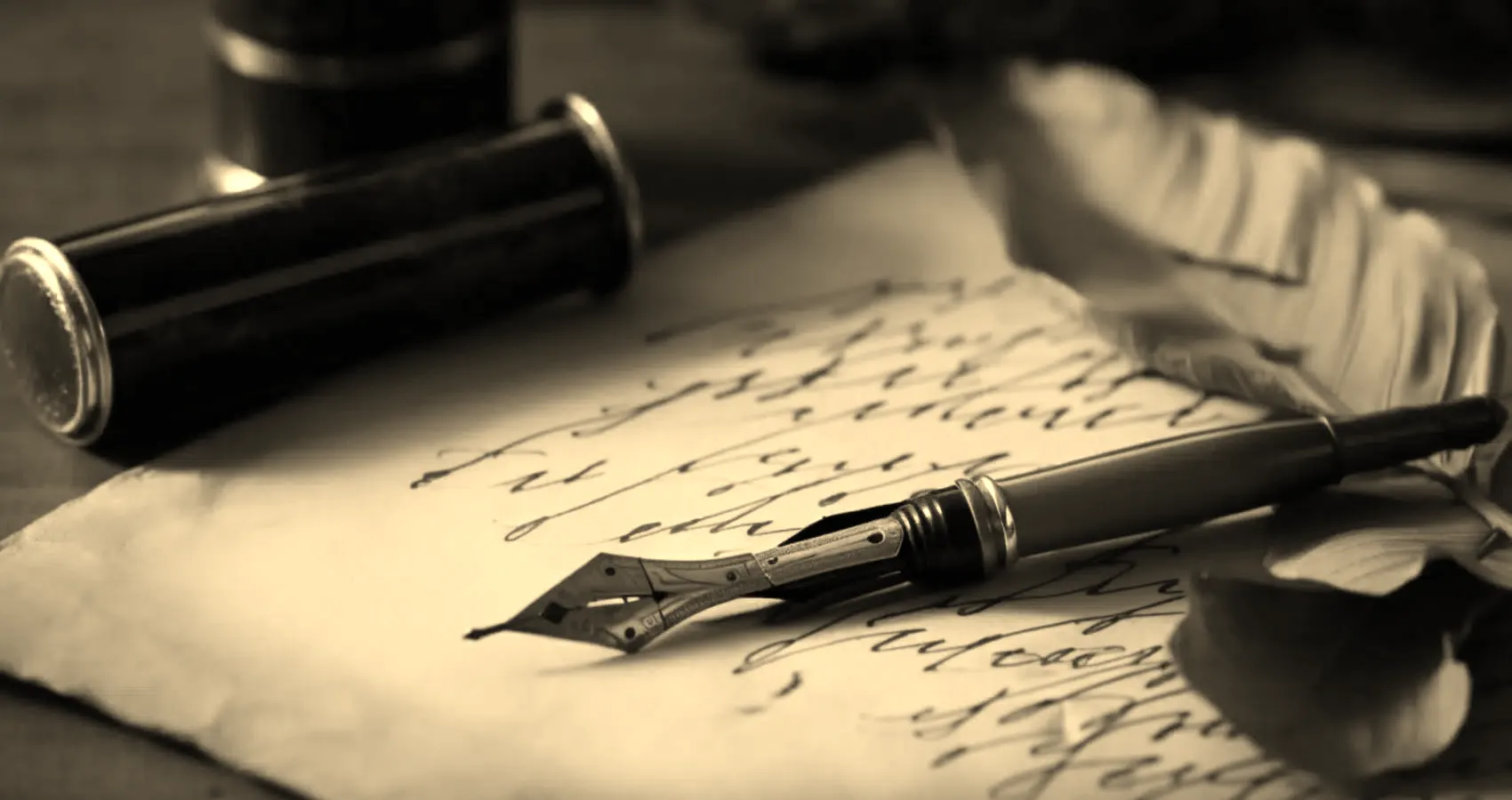 image libro y pluma
